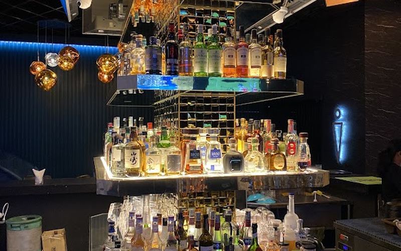 Intrigue@AG4/5 RestoBar — Bar & restaurant in Luyang