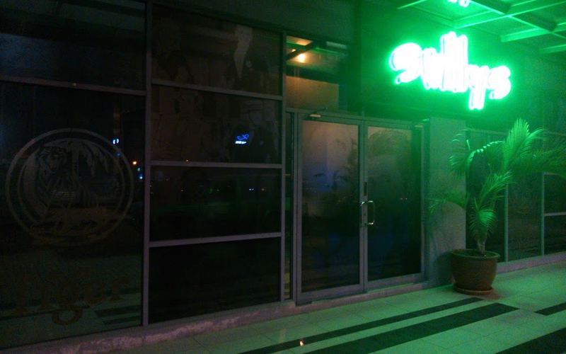 Sullys Bar — Bar in KK Times Square