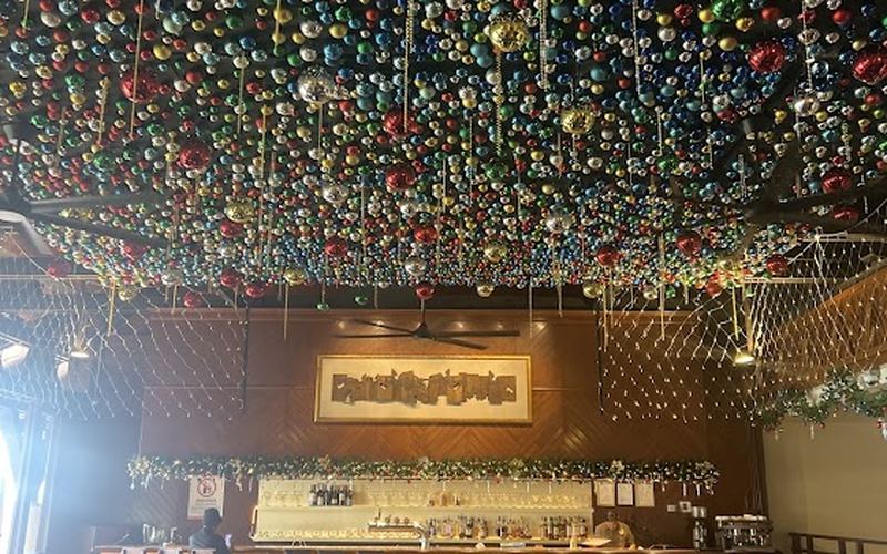 Borneo Lounge & Bar — Lounge in Tanjung Aru