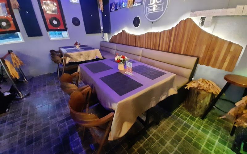 BC Bar & Cafe — Bar in Inanam
