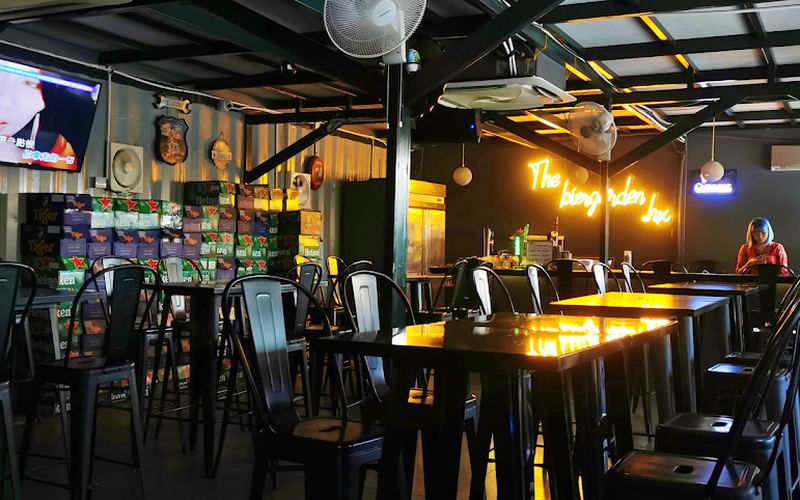 The Biergarden.HX — Beer garden in Luyang