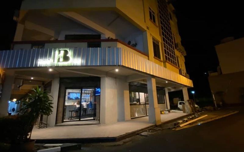 Home Bar — Bar in Luyang