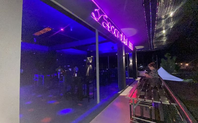 3 SECOND BAH (Karaoke Café) — KTV in Putatan
