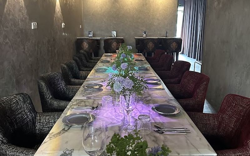 Pavinjo — Bar & restaurant in Luyang