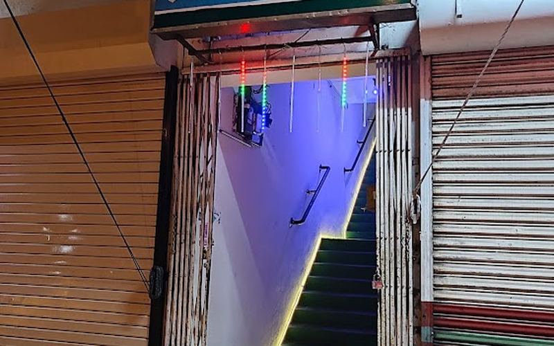 The Corner Pub & Lounge — Pub in Luyang