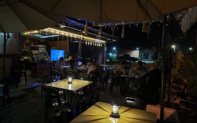Onsoi Smoke Hauz — Bar in Putatan