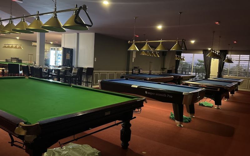 ECLIPSE Pool & Snooker Lounge — Pool and darts bar in Inanam
