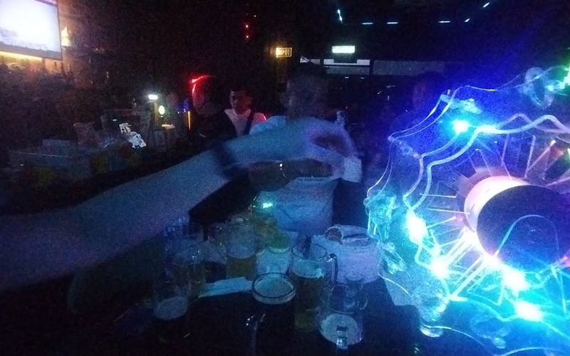 339 BAR — Bar in Luyang